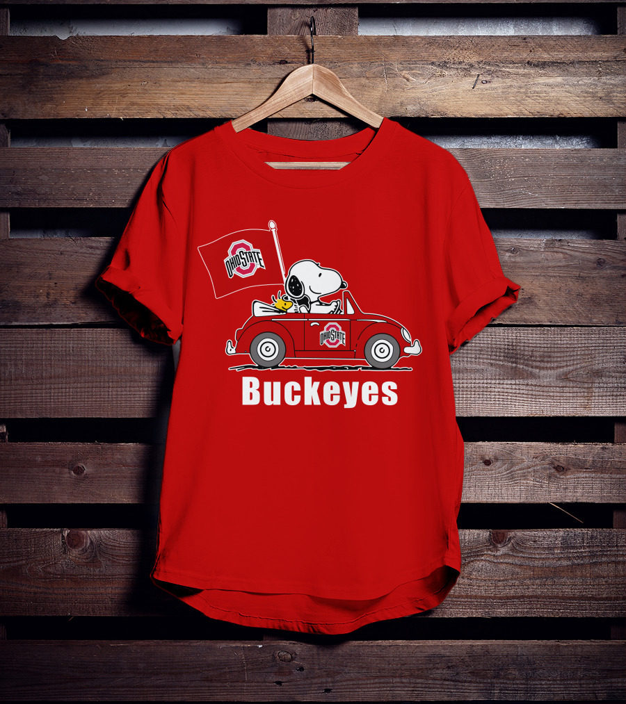 Ohio State Buckeyes Snoopy In Red Car With Flag T-Shirt