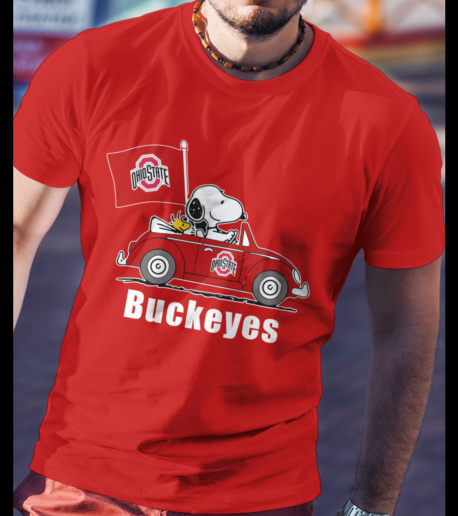 Ohio State Buckeyes Snoopy In Red Car With Flag T-Shirt
