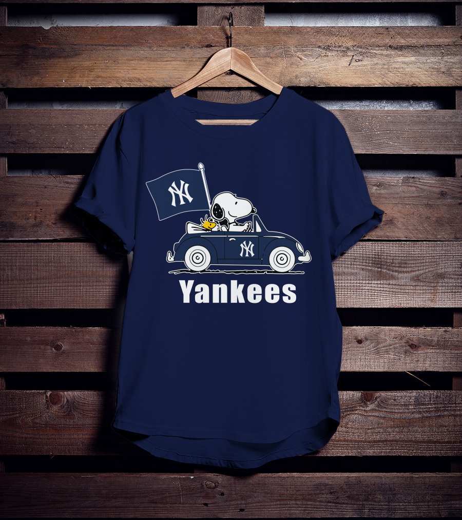 Yankees Snoopy Car New York Yankees Flag T-Shirt