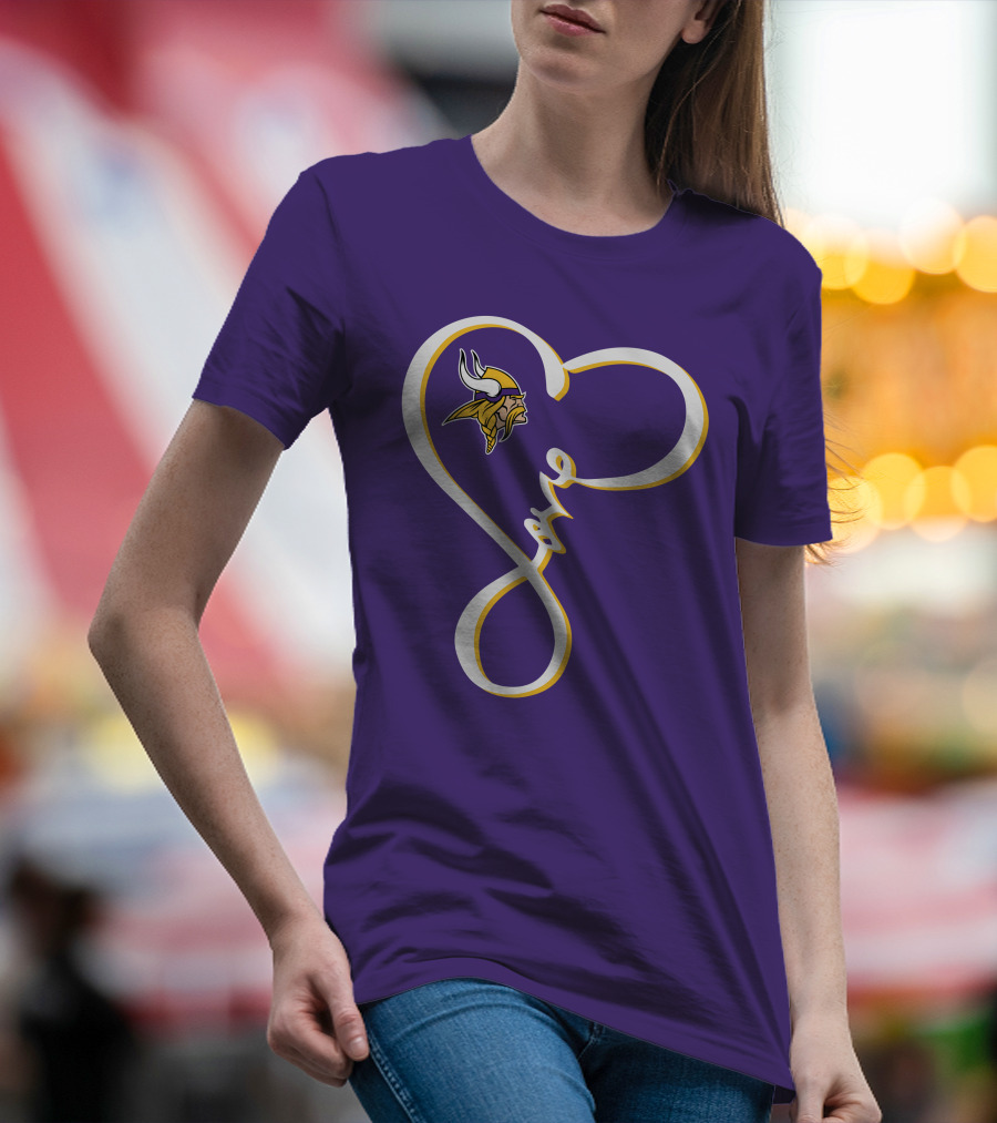 Love Minnesota Vikings Heart T-Shirt