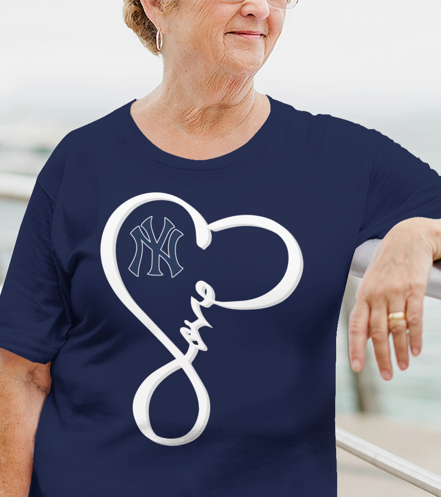 Yankees Love Heart T-Shirt