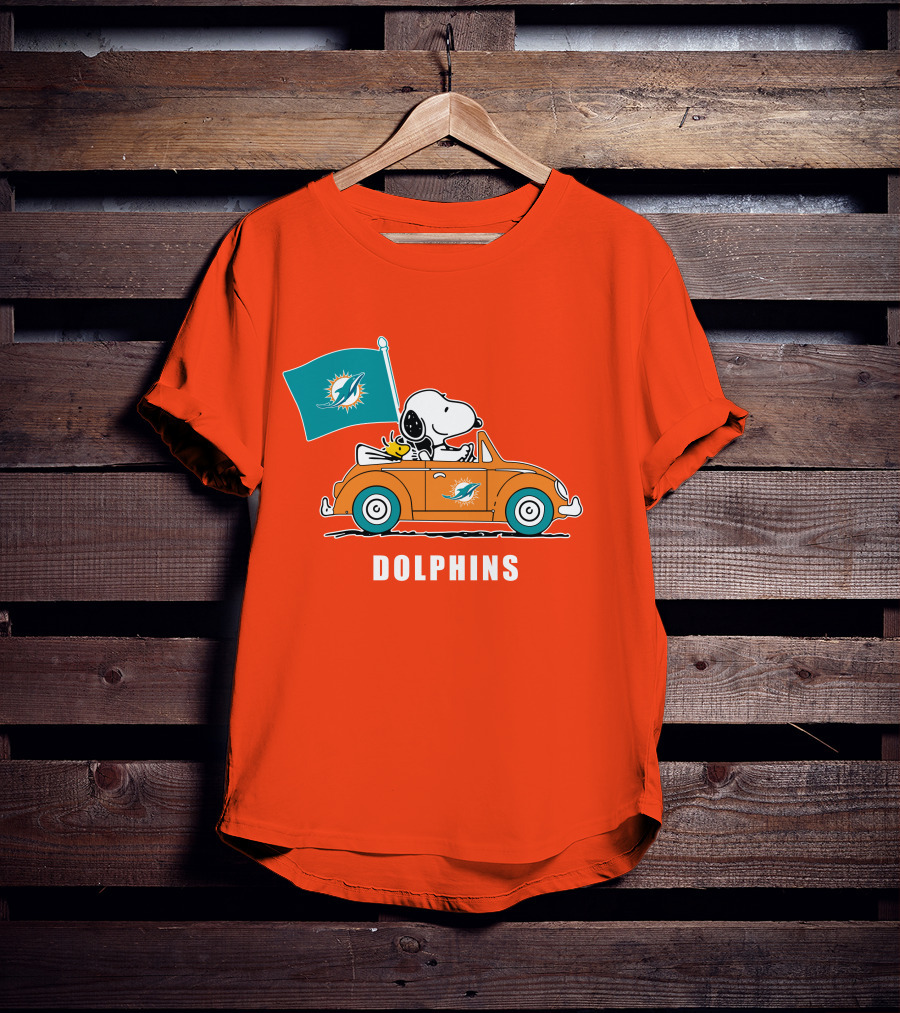 Miami Dolphins Snoopy Woodstock Driving Car Flag T-Shirt