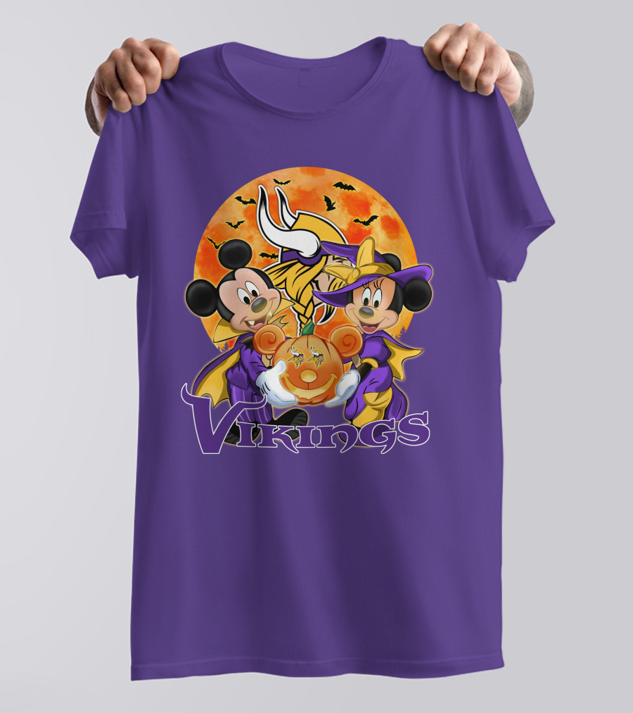 Vikings Halloween Mickey Mouse And Minnie Mouse Football Pumpkin T-Shirt