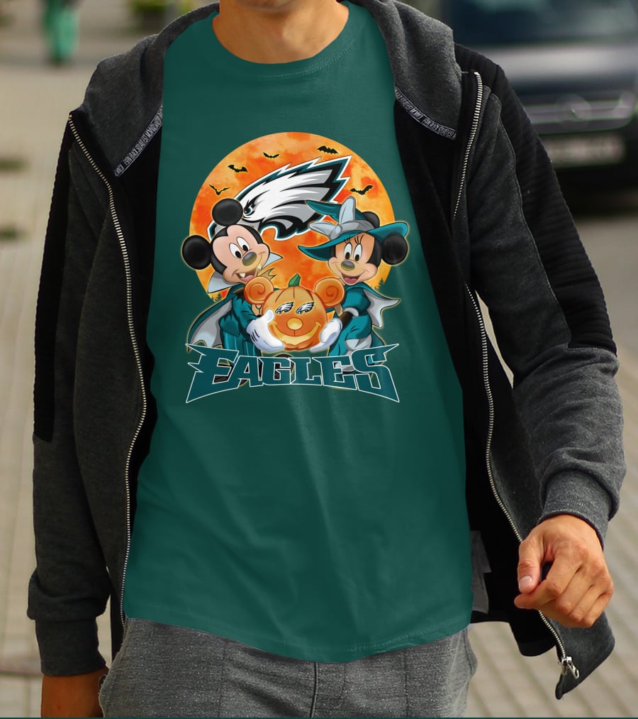 Philadelphia Eagles Mickey And Minnie Halloween Pumpkin T-Shirt
