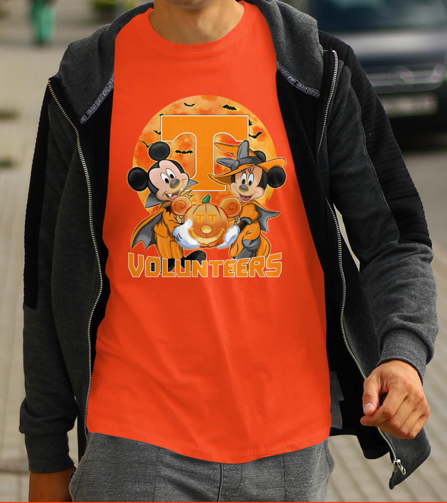 Tennessee Volunteers Mickey And Minnie Halloween Pumpkin T-Shirt