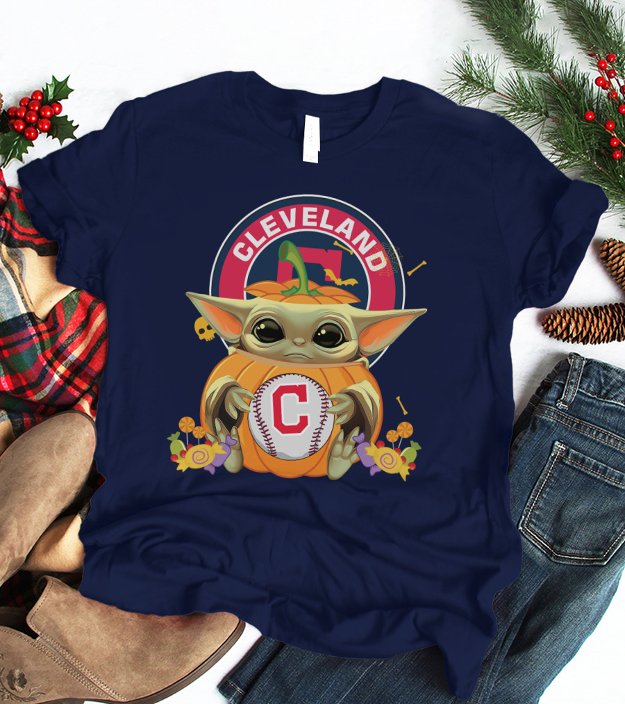 Halloween Pumpkin Baby Yoda Hug Cleveland Baseball Team T-Shirt