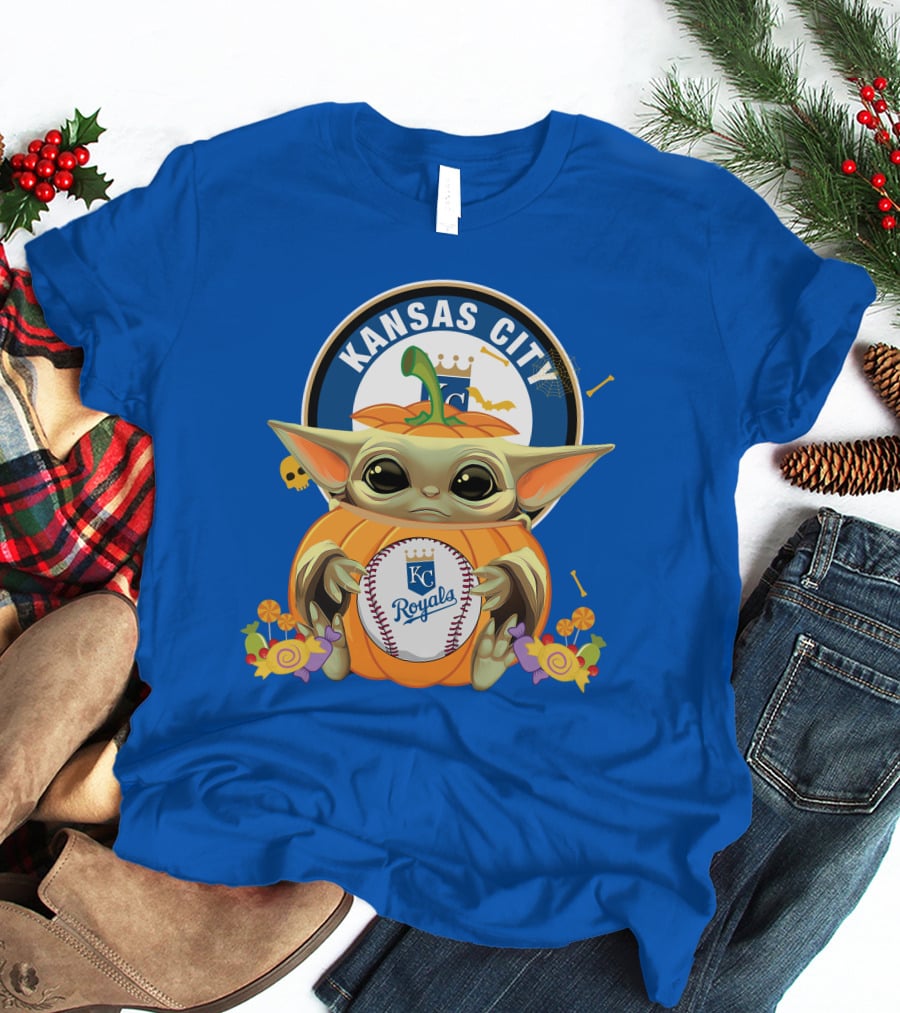 Halloween Pumpkin Baby Yoda Hug KC Royals Baseball T-Shirt
