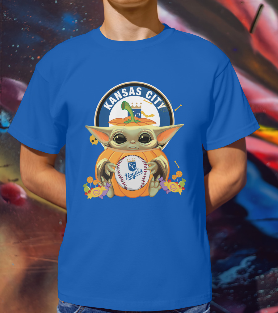 Halloween Pumpkin Baby Yoda Hug KC Royals Baseball T-Shirt
