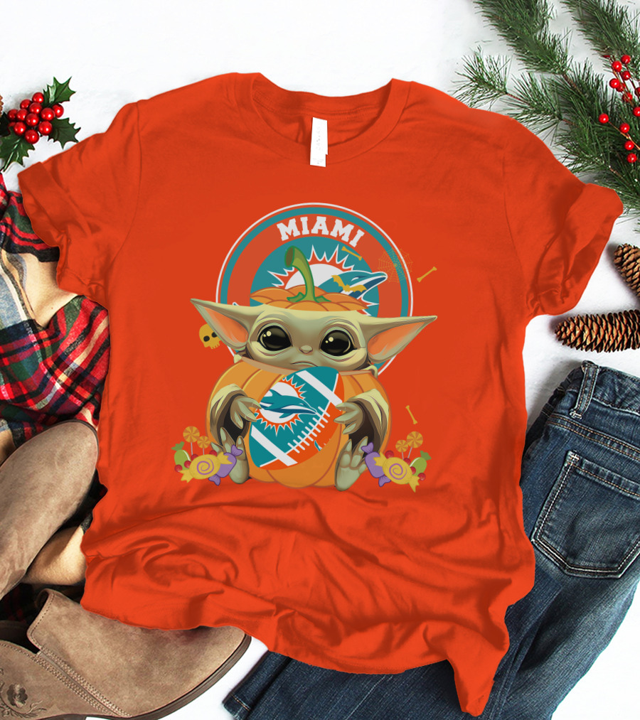 Halloween Pumpkin Baby Yoda Miami Dolphins Hug Football Candy Skulls T-Shirt