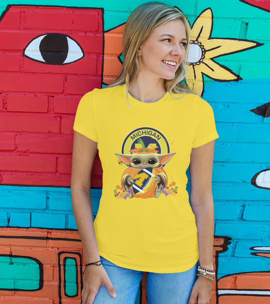 Halloween Pumpkin Baby Yoda Hug Michigan Wolverines Football T-Shirt