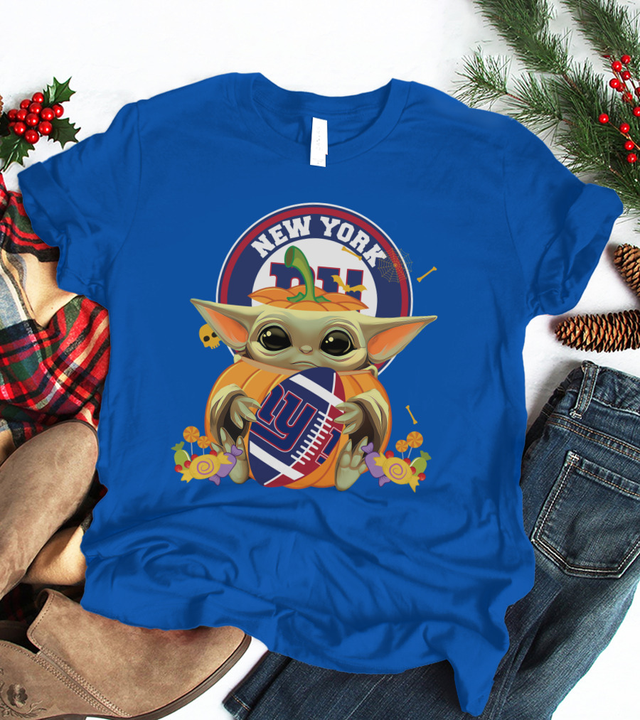 Halloween Pumpkin Baby Yoda Holding New York Giants Football T-Shirt