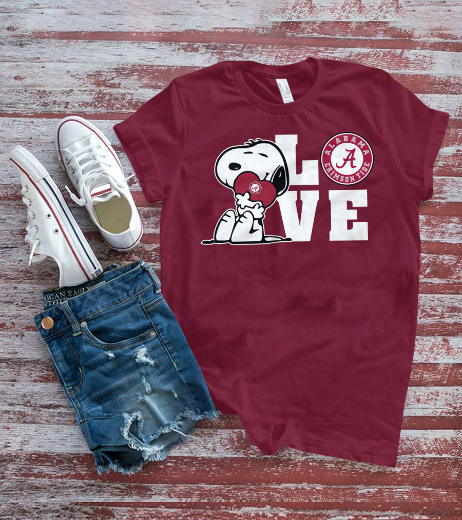 Snoopy Love Alabama Crimson Tide Football T-Shirt
