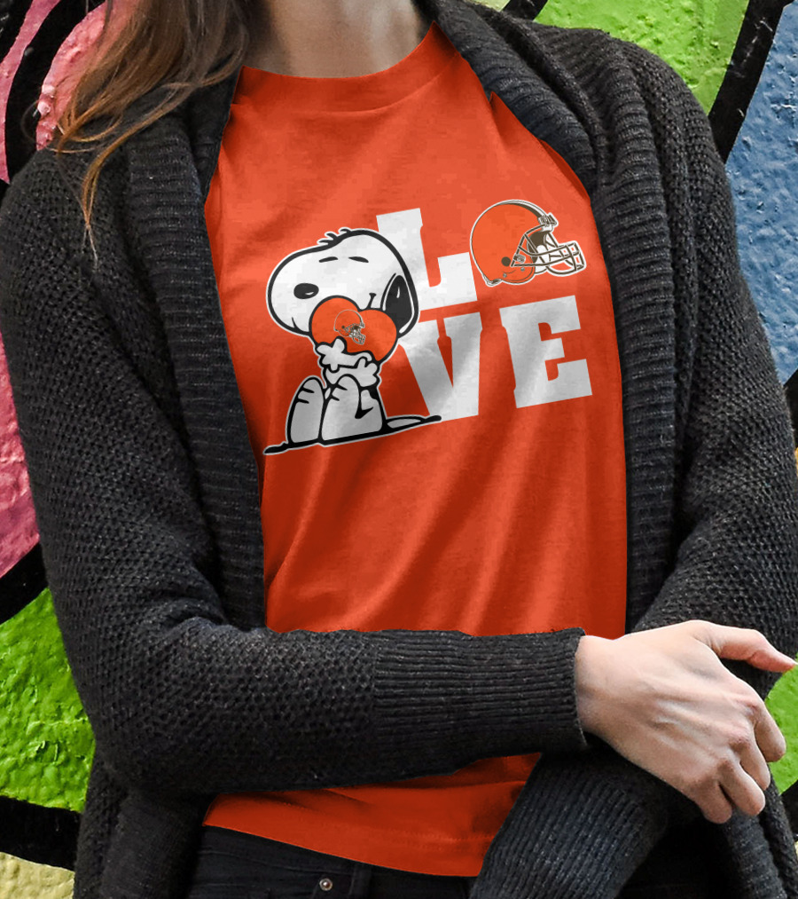 Snoopy Love Cleveland Browns Football Helmet T-Shirt