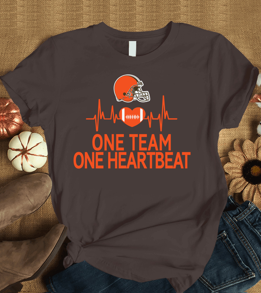 Cleveland Browns Football Helmet One Team One Heartbeat T-Shirt