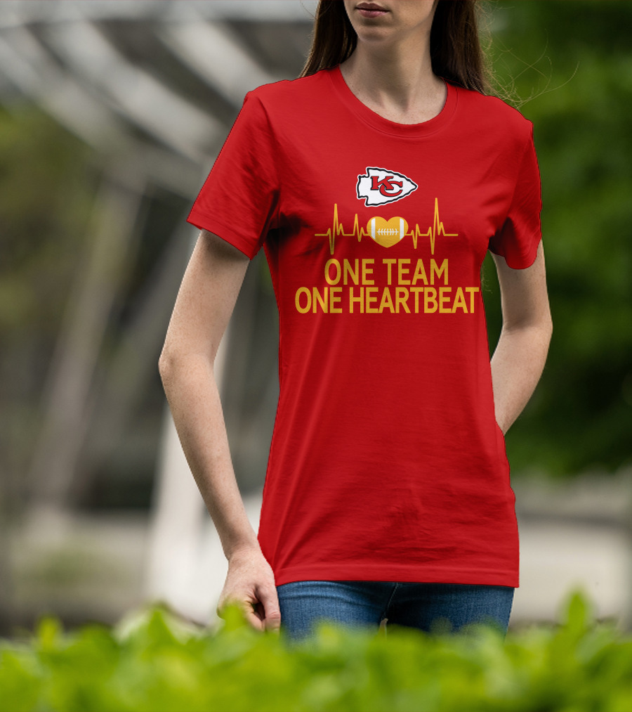 Kansas City Chiefs KC Logo Heartbeat Football One Team One Heartbeat T-Shirt