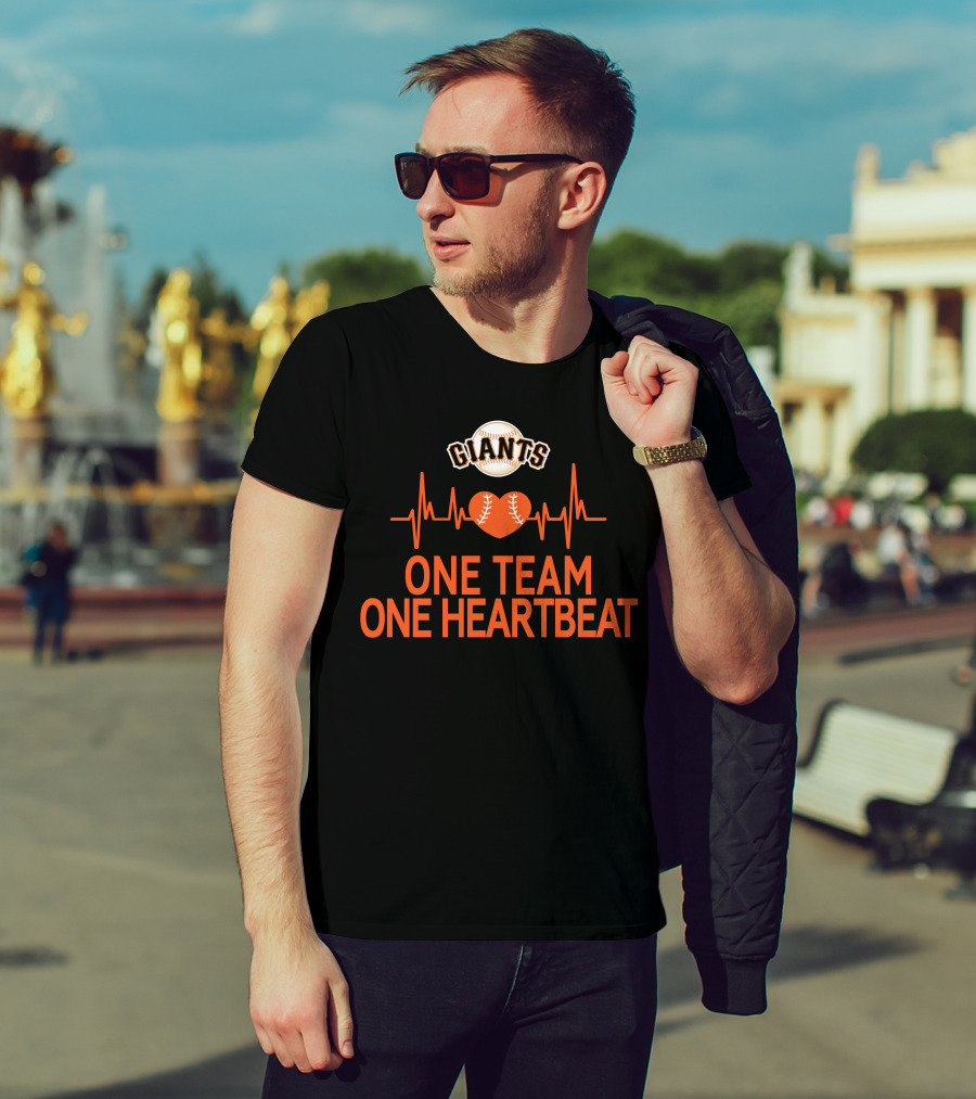 San Francisco Giants Baseball Heartbeat One Team One Heartbeat T-Shirt