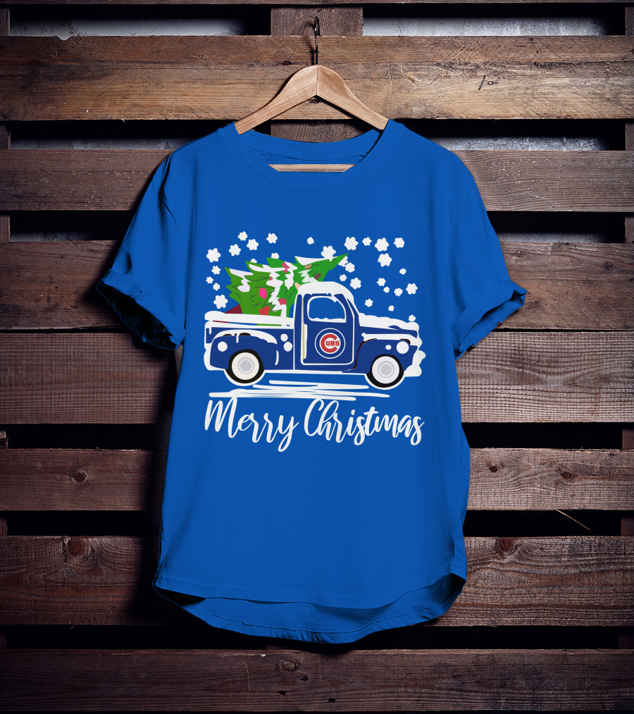 Chicago Cubs Merry Christmas Vintage Truck With Snow And Tree T-Shirt