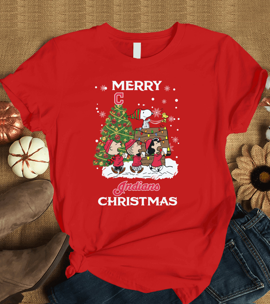 Merry Christmas Indians Snoopy Peanuts Tree Celebration T-Shirt