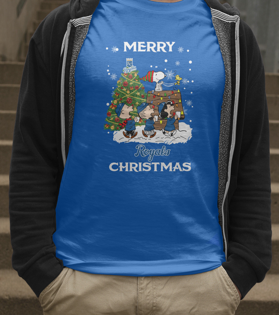 Kansas City Royals Merry Christmas Tree With Snoopy And Peanuts Characters T-Shirt