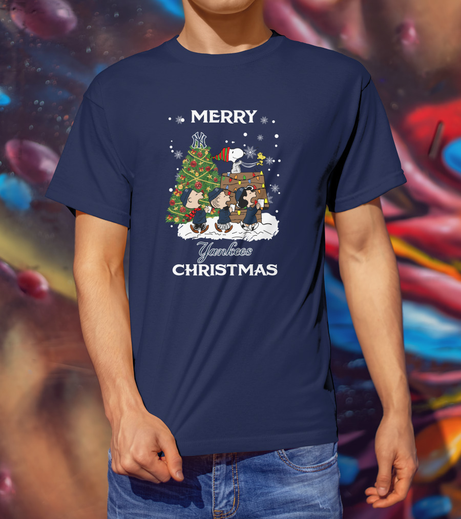 Merry Yankees Christmas Peanuts Tree New York Yankees T-Shirt