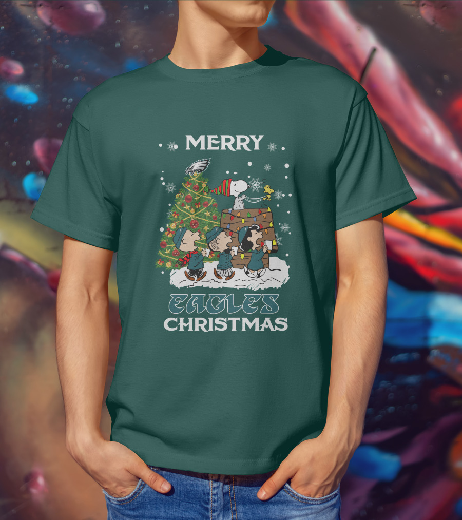 Merry Eagles Christmas Philadelphia Peanuts Christmas Tree Snoopy Woodstock T-Shirt