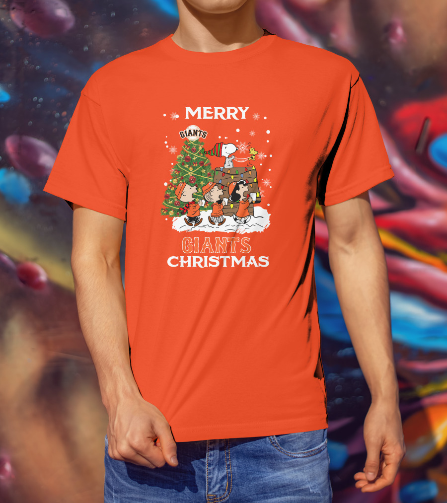 Merry Christmas San Francisco Giants Peanuts Tree T-Shirt
