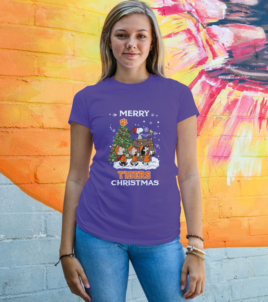 Merry Tigers Christmas Clemson The Peanut Christmas Tree T-Shirt