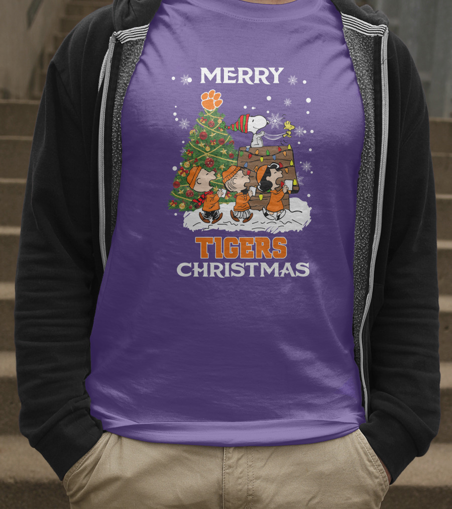 Merry Tigers Christmas Clemson The Peanut Christmas Tree T-Shirt