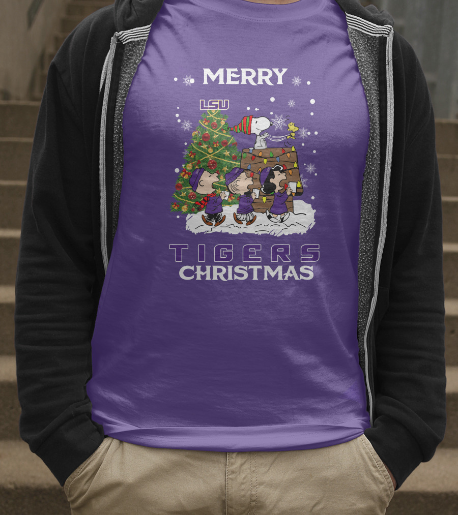 Lsu Tigers Merry Christmas Snoopy Christmas Tree Peanuts T-Shirt