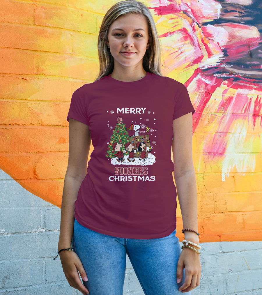 Merry Christmas Snoopy Oklahoma Sooners Christmas Tree Peanuts T-Shirt