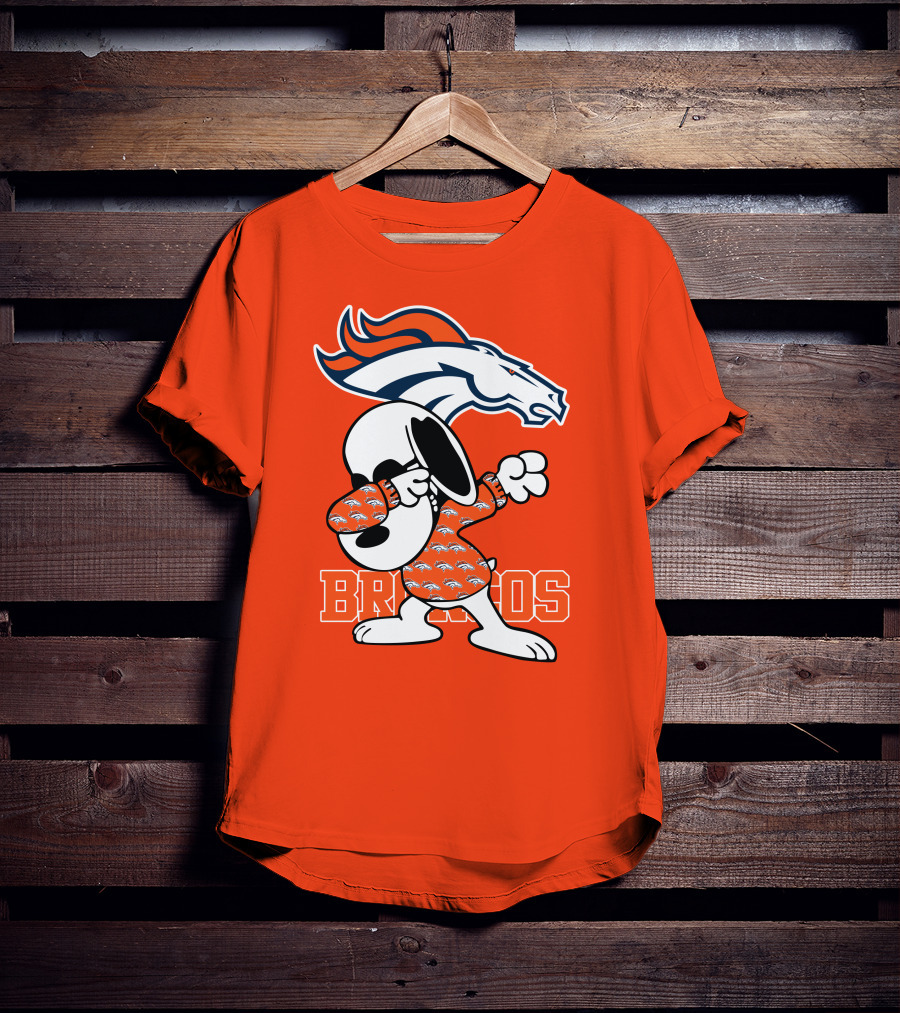 Denver Broncos Snoopy Dabbing Broncos T-Shirt