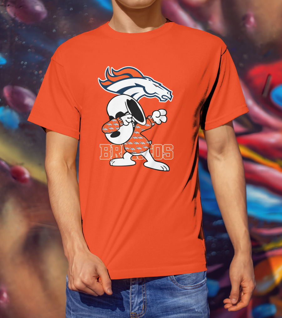 Denver Broncos Snoopy Dabbing Broncos T-Shirt
