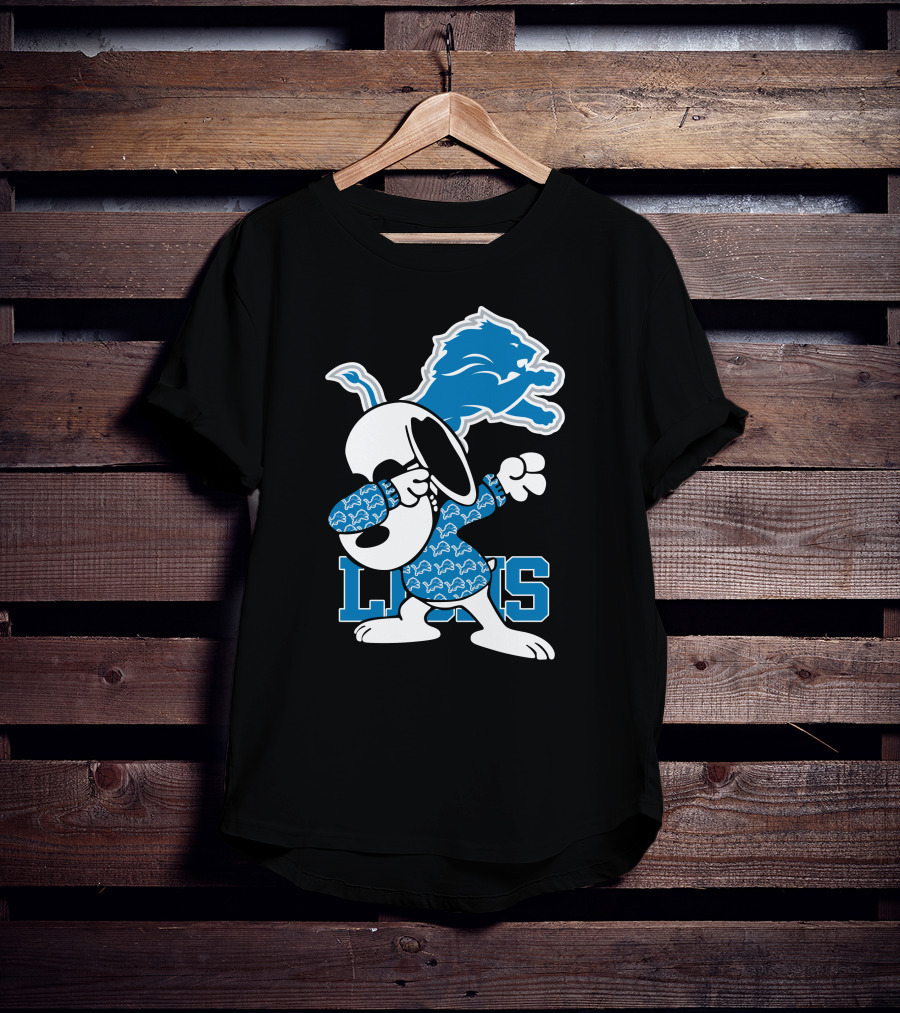 Detroit Lions Snoopy Dabbing Lions Football T-Shirt