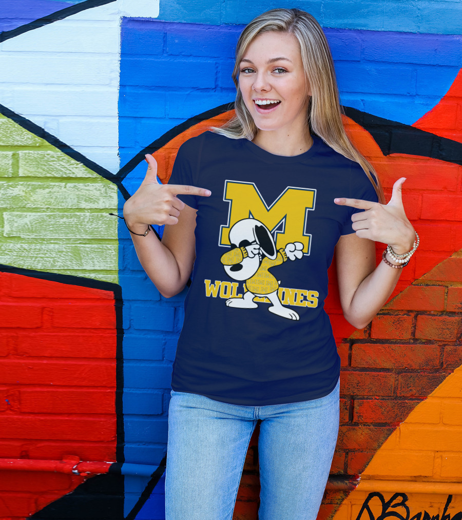 Michigan Wolverines Snoopy Dab With Block M T-Shirt