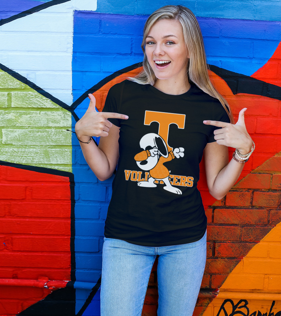 Tennessee Volunteers Snoopy Dabbing T-Shirt