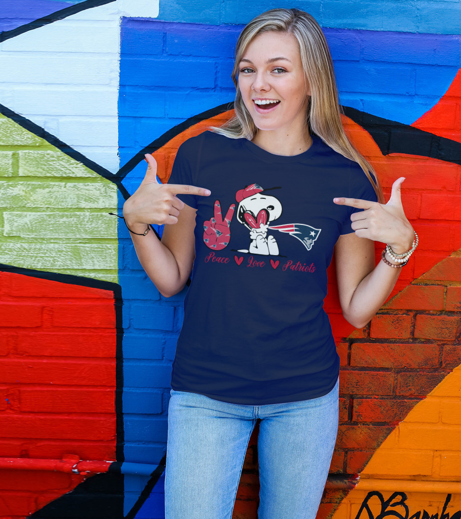 Peace Love Patriots Snoopy New England T-Shirt