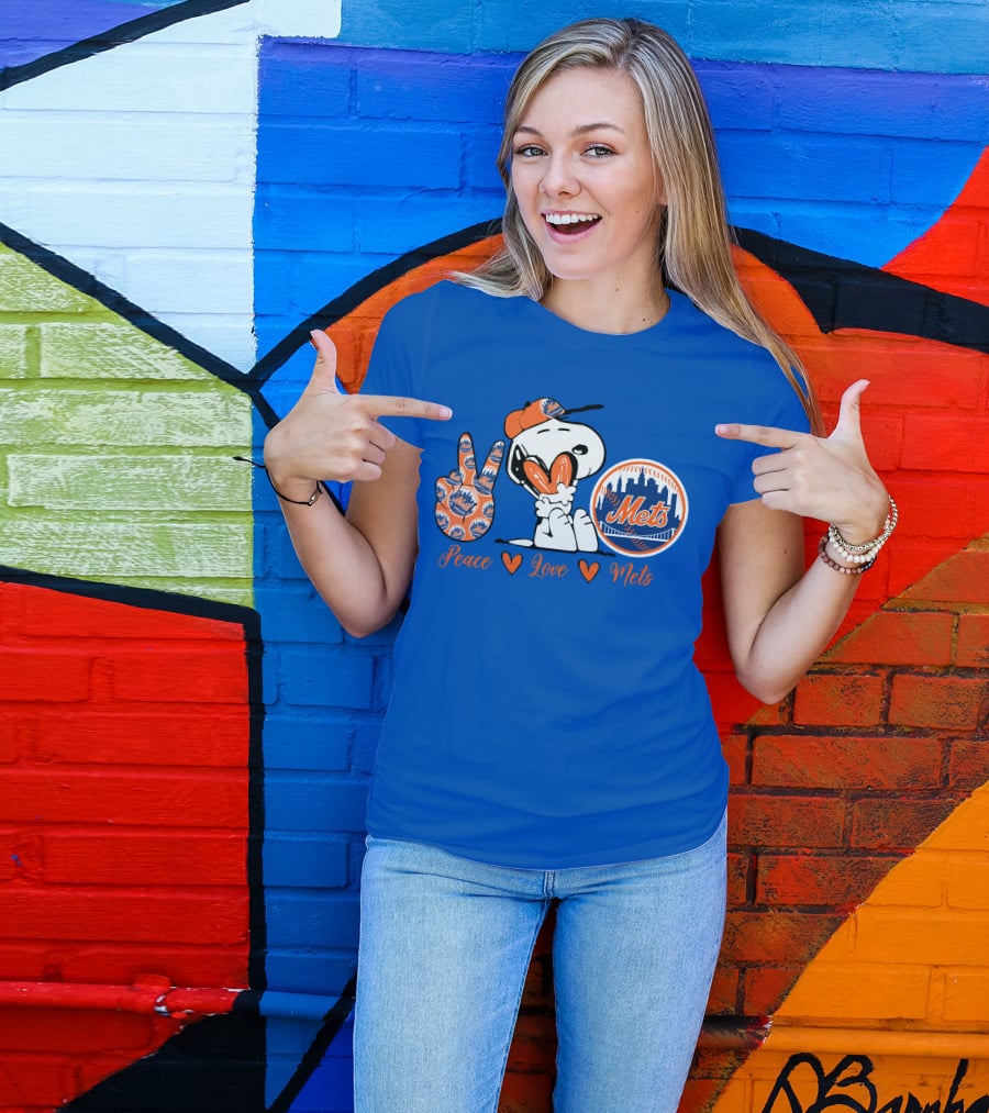 Snoopy Peace Love Mets New York City Skyline Baseball T-Shirt