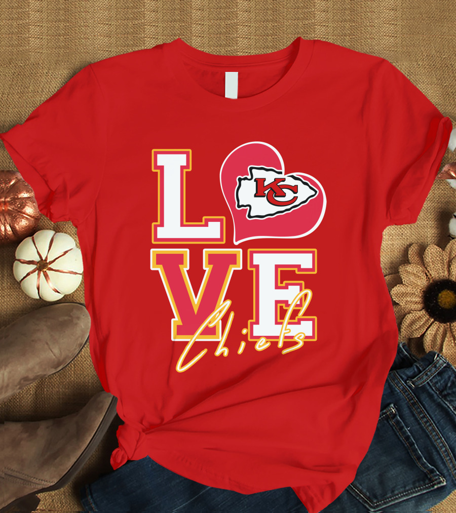 LOVE Chiefs KC Arrowhead Heart T-Shirt