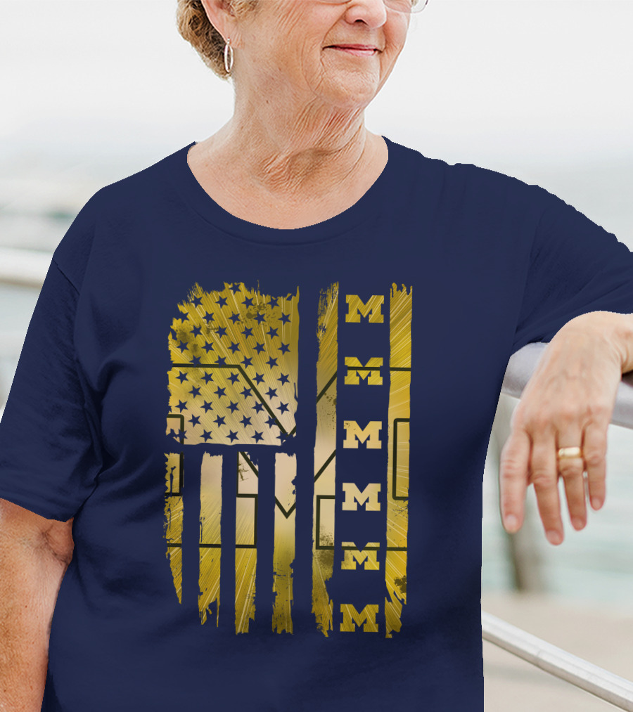 Michigan Wolverines M American Flag T-Shirt