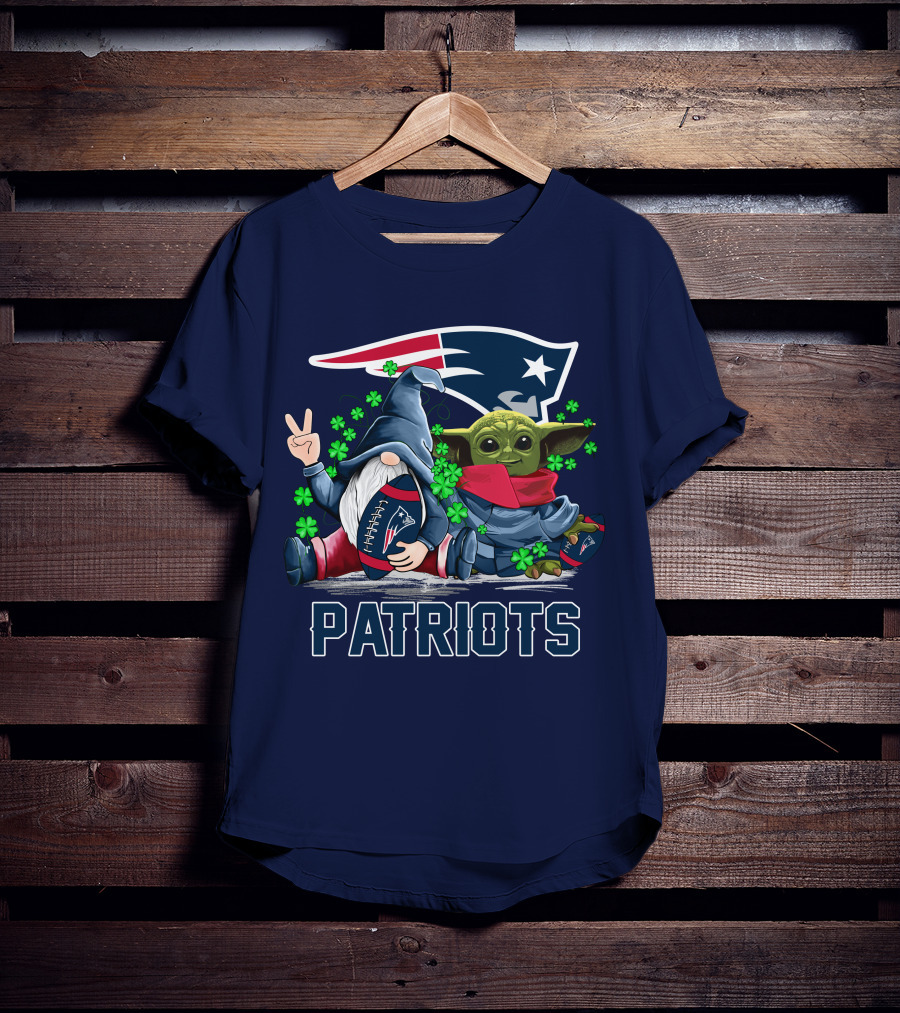 Leprechauns Gnomes Baby Yoda New England Patriots Football Icons T-Shirt