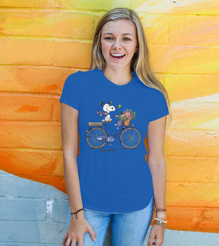 Chicago Cubs Snoopy On Bicycle With Flowers And Woodstock T-Shirt