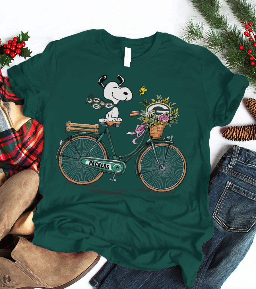 Packers Snoopy On Bicycle With Flowers And Woodstock T-Shirt