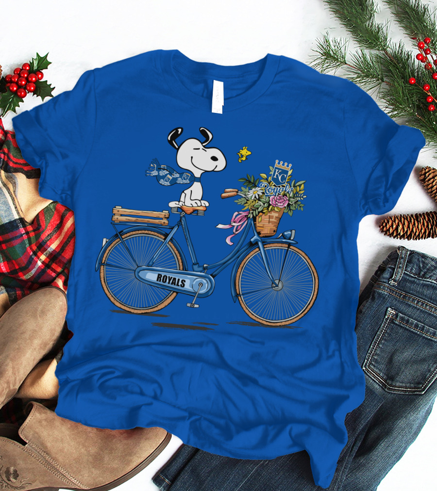 Kansas City Royals Snoopy Riding Bicycle With Woodstock And Flowers T-Shirt