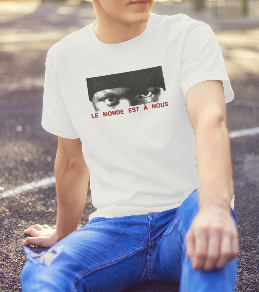 Le Monde Est A Nous Scrt Eyes Mysterious Gaze Beanie Style T-Shirt