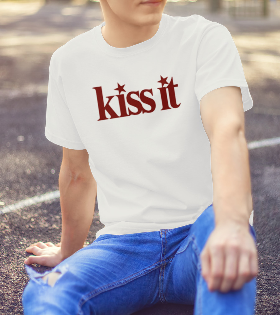 Renee Rapp Kiss It Starry Red Text T-Shirt