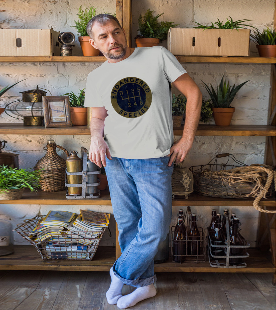 Endangered Species R 135246 Vintage Gear Shift Emblem T-Shirt