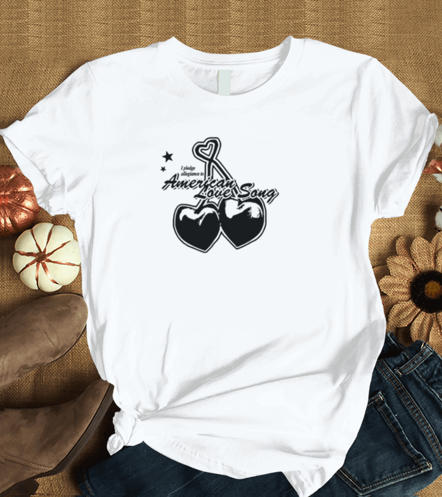 Momoboyd Crossbones Hearts Skeleton Keys Kisses T-Shirt
