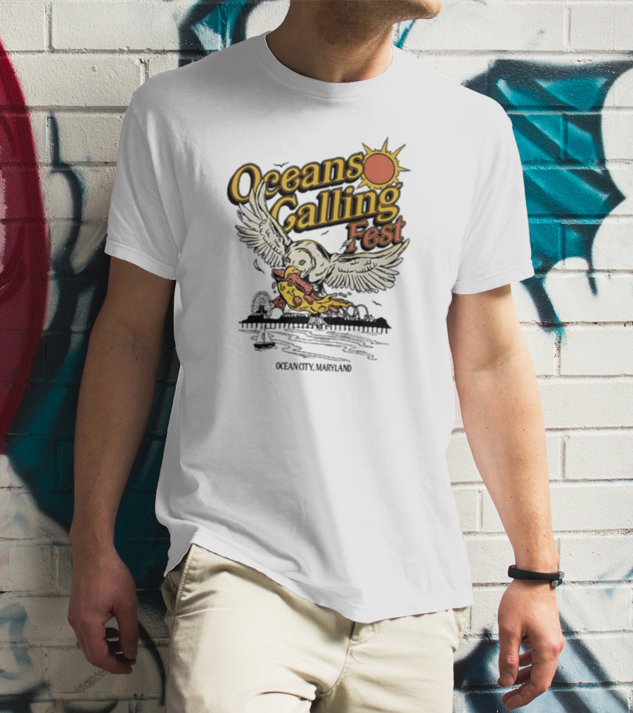 Oceans Calling Fest Seagull With Pizza Graphic T-Shirt