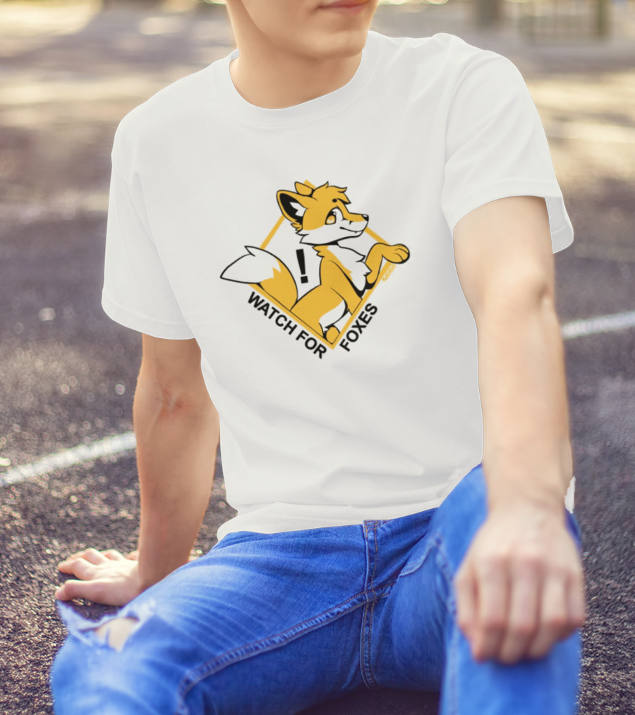 FOR FOXES YELLOW AND BLACK FOX ILLUSTRATION T-Shirt