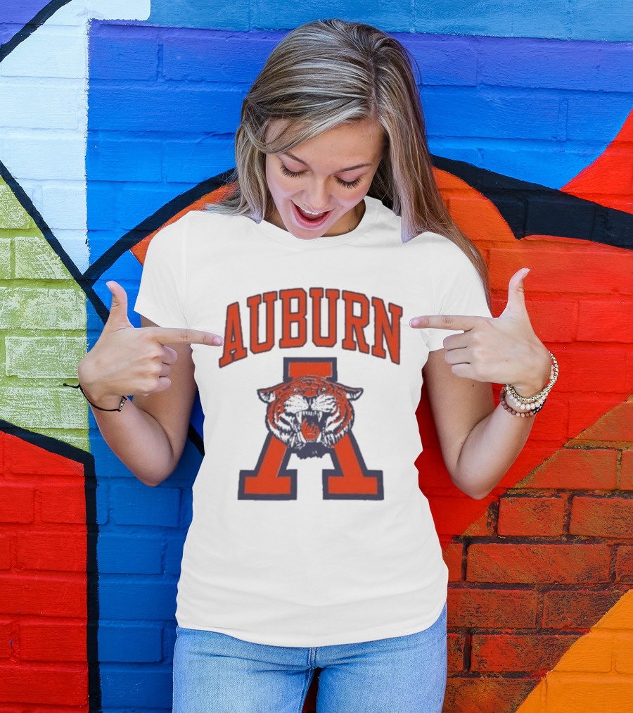 Auburn Tigers Roaring Vintage Logo Retro College Spirit T-Shirt